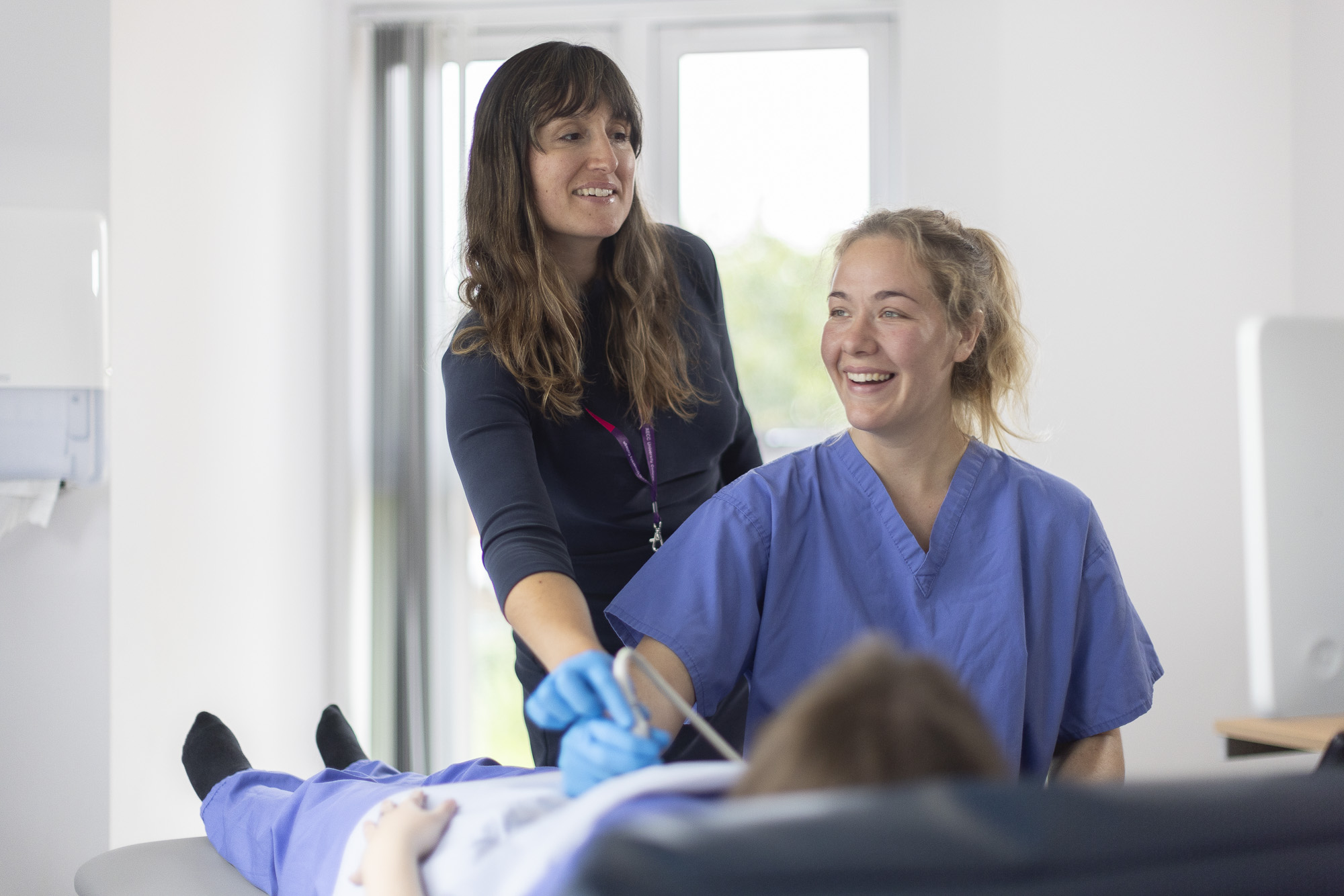 MSc Medical Ultrasound student with Sonographer