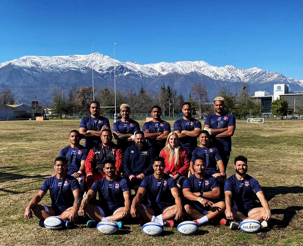 Aurora Paris With Rugby Team